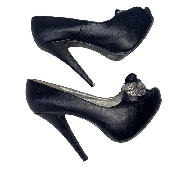 Qupid open toe tall high heels with a flower toe detailing SZ 7.5 - Picture 2 of 13